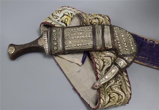 An Eastern jambiya and a similar blade and scabbard